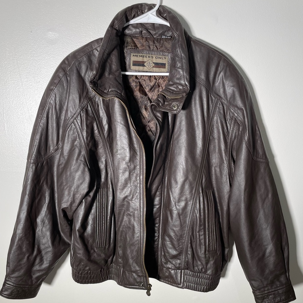 VINTAGE. Real Leather Members Only Bomber Jacket - M - Brown